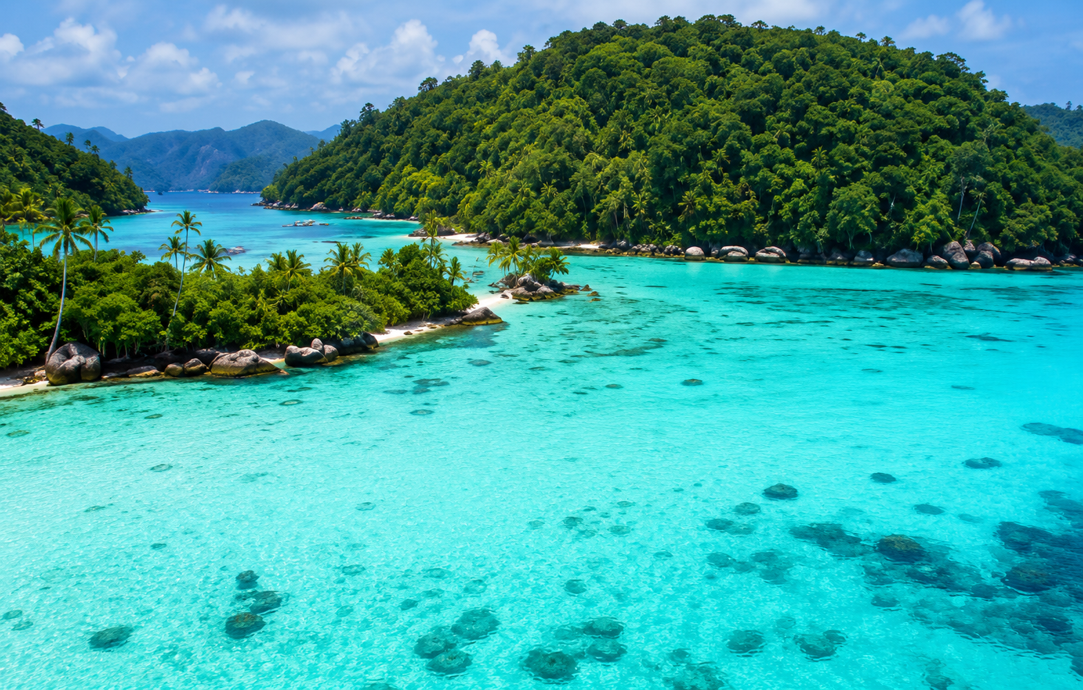 Island hopping in Boracay